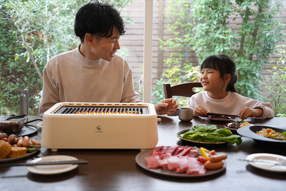 少煙グリル 食卓風景